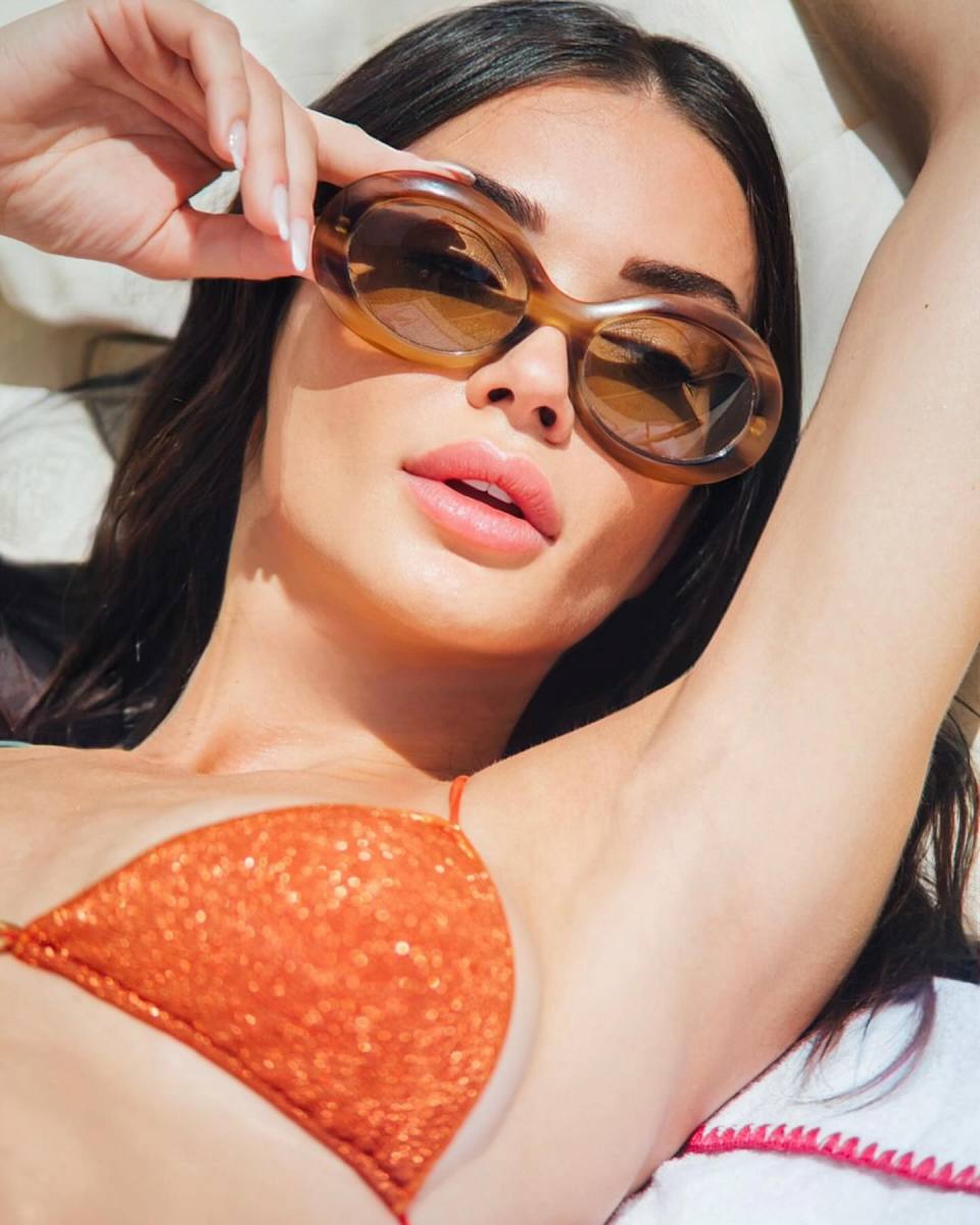 Amy-Jackson-Latest-Hot-Bikini-Pics-6