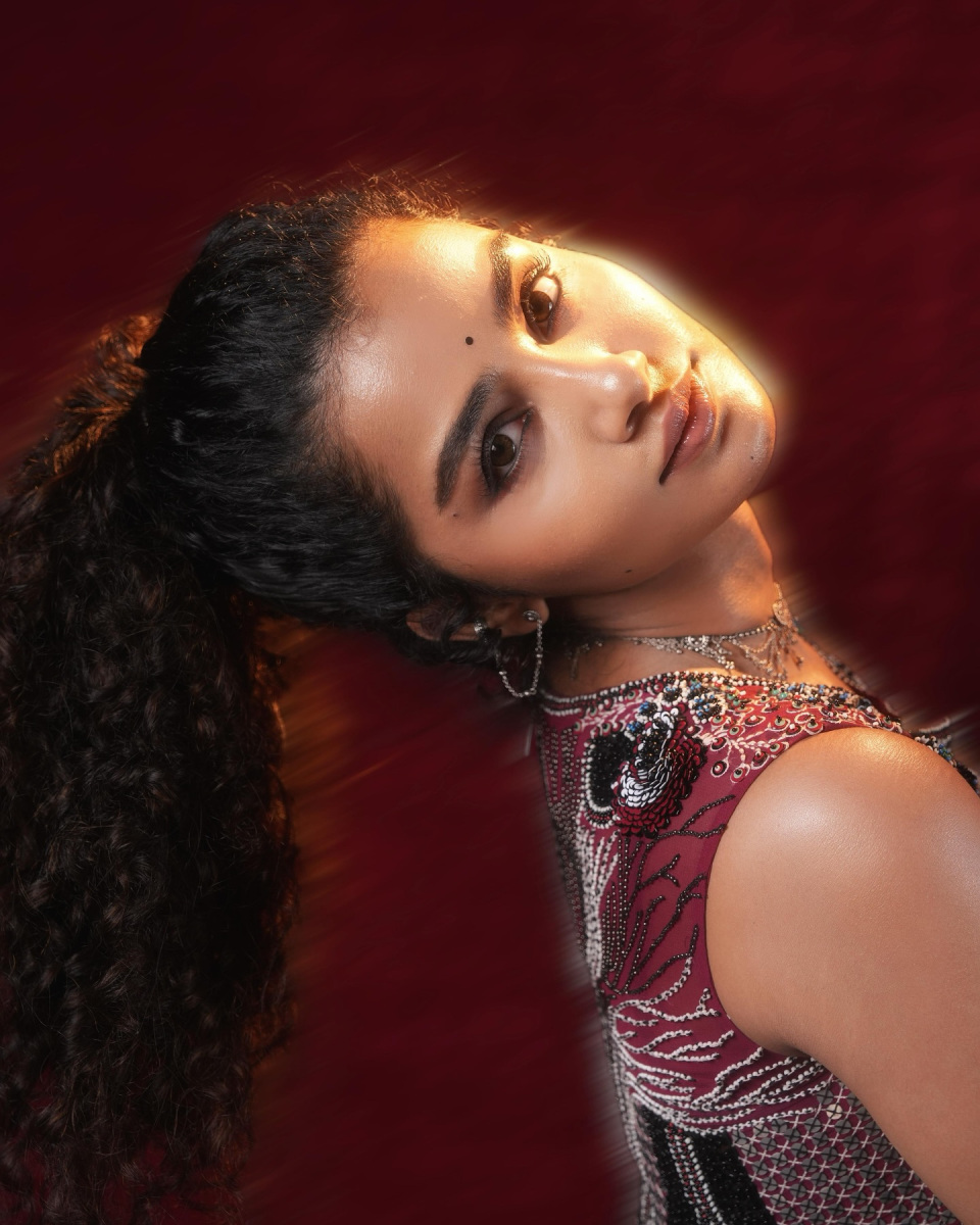 Anupama-Parameswaran-Hot-Photoshoot-Pics-04