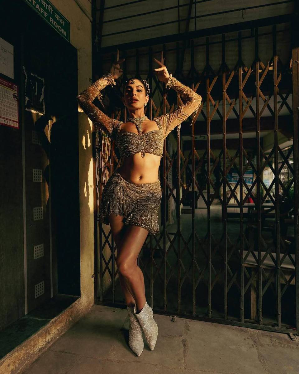 Jacqueline-Fernandez-Hot-Pics-02