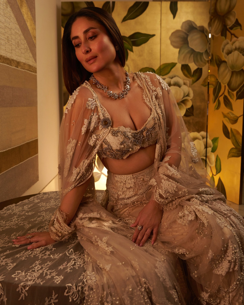 Kareena-Kapoor-Latest-Hot-Image-Gallery-1