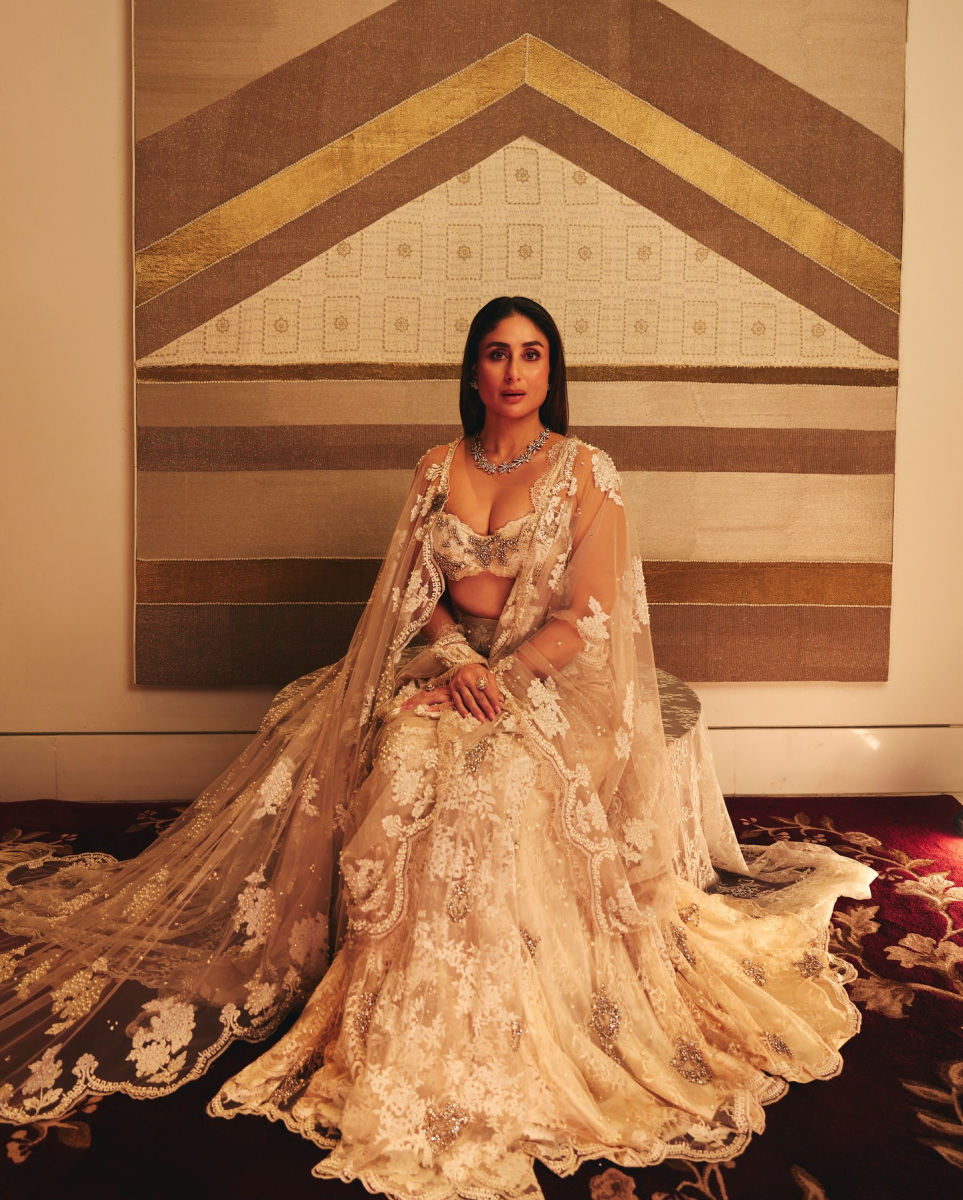 Kareena-Kapoor-Latest-Hot-Image-Gallery-4