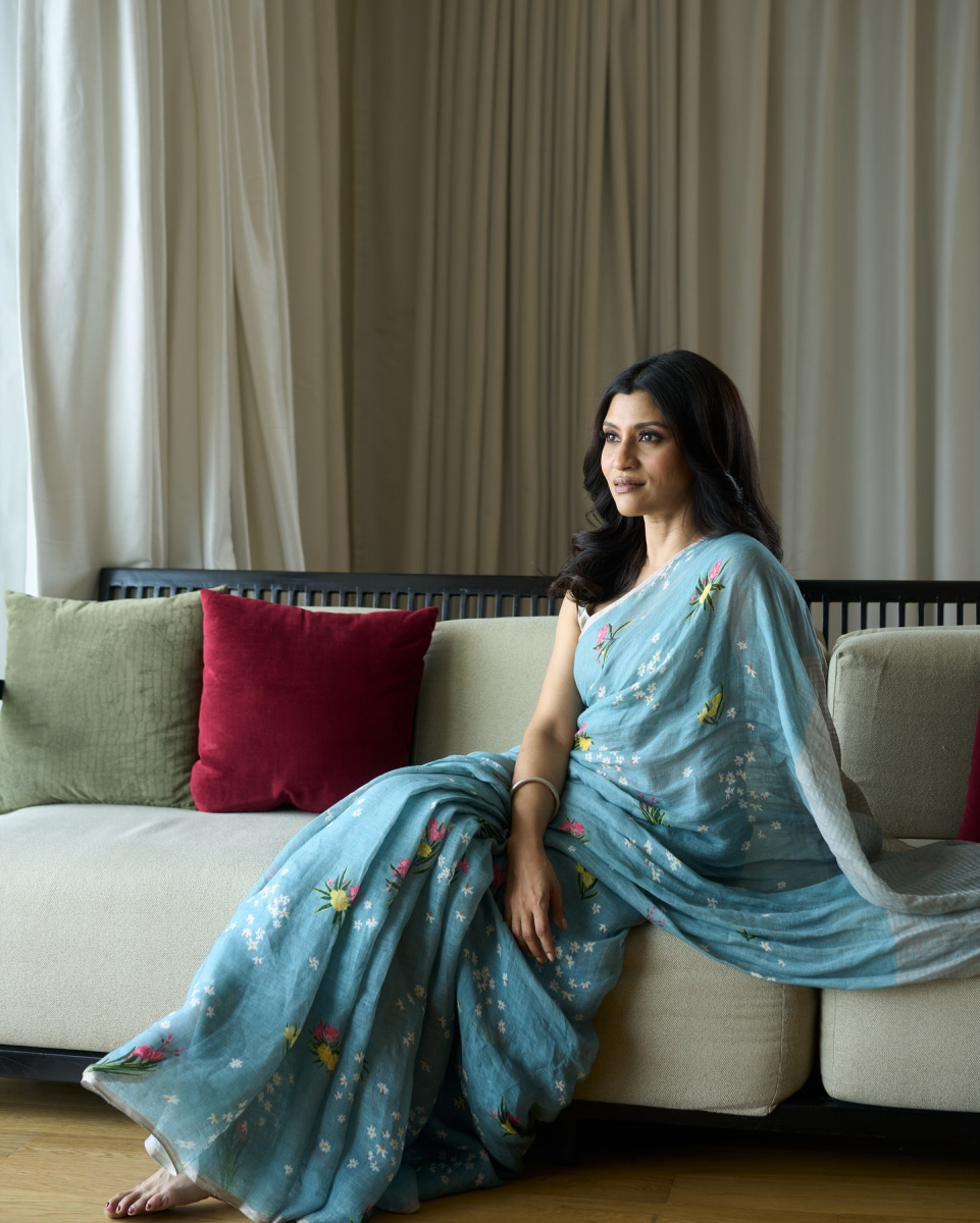 Konkona-Sen-Sharma-latest-saree-stills-4