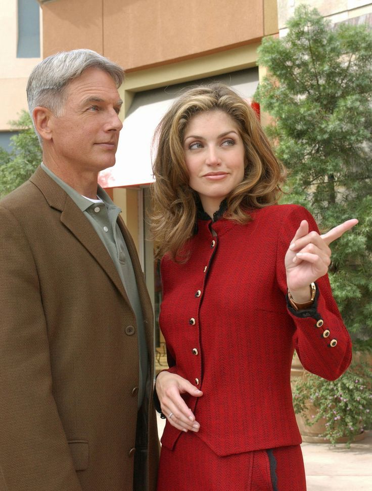 caption: "Dirty Little Secret" -- NCIS Special Agents Leroy Jethro Gibbs (Mark Harmon) investigates suspicious death a Navy Commander with the help of news reporter Diane Fontaine (Elena Lyons), on Navy NCIS, scheduled to air on the CBS Television Network.Photo:  Tony Esparza/CBS.©2003 CBS Worldwide Inc. All Rights Reservedcopyright: