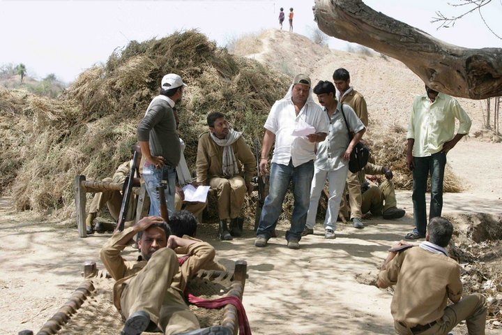 Paan-Singh-Tomar-Shooting-Pics-05