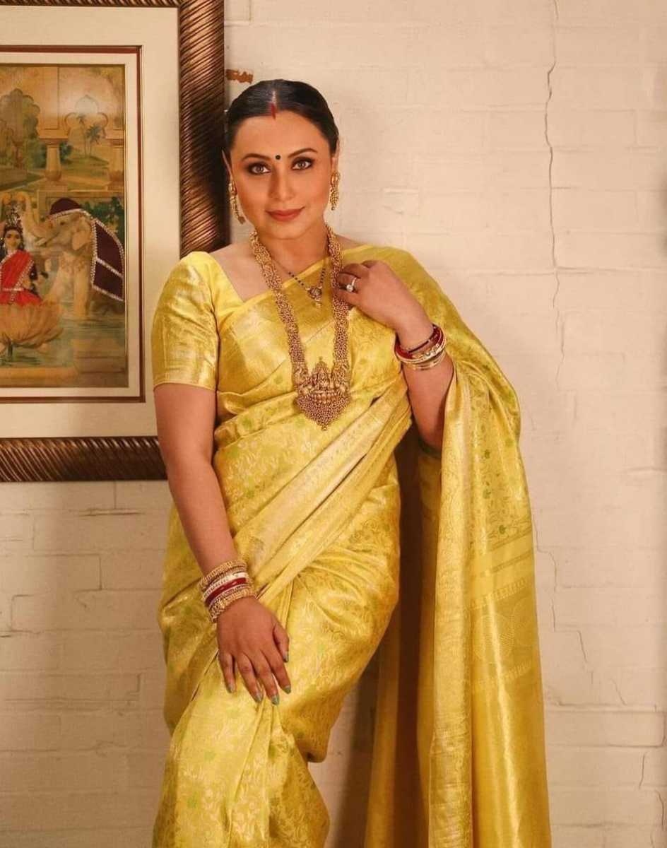 Rani-Mukerji-Latest-Pics-in-Yellow-Saree-2