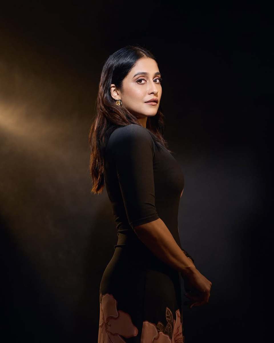 Regina-Cassandra-Latest-Hot-Photoshoot-Pics-4