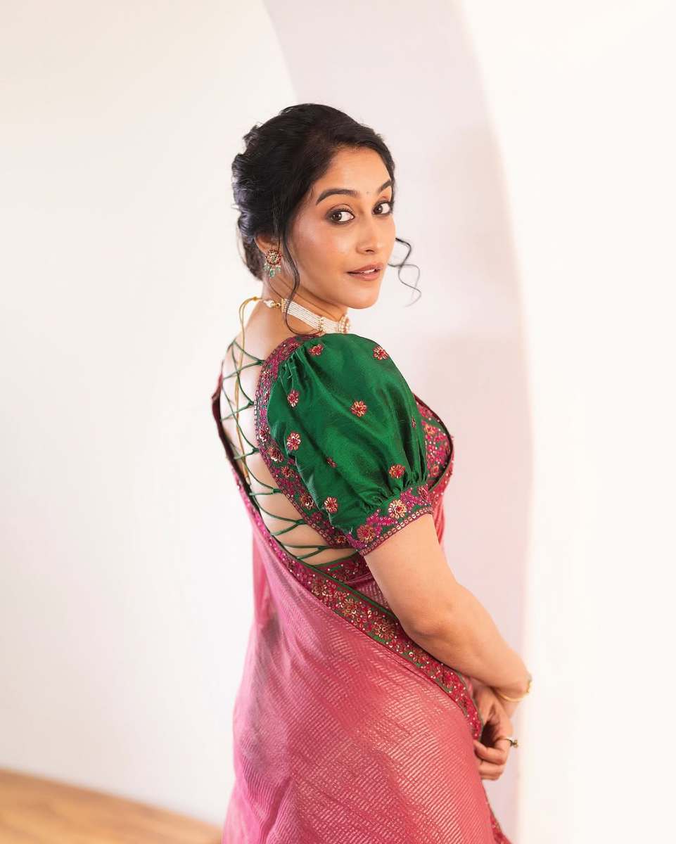 Regina-Cassandra-Latest-Pics-in-Pink-Saree-5