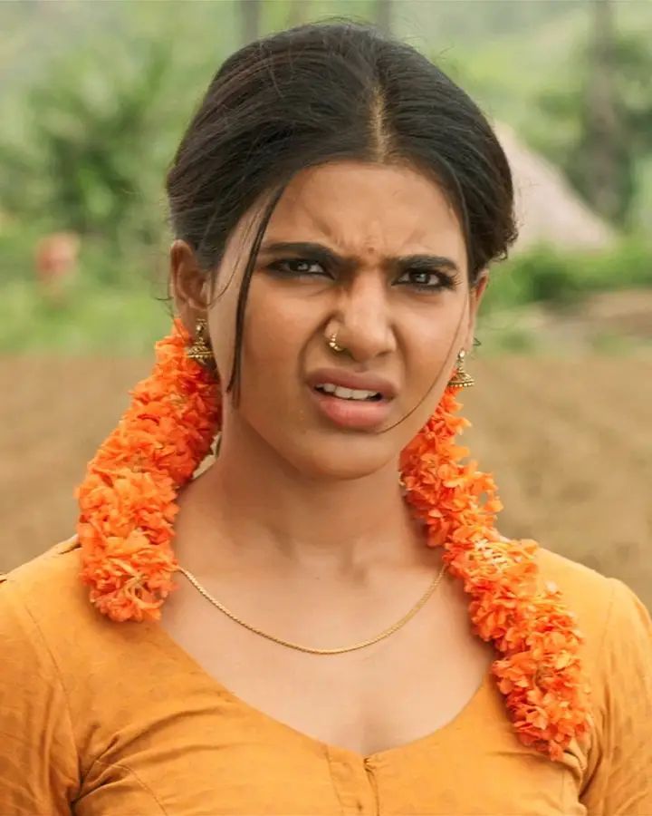 Telugu Block Buster Movie Rangasthalam Pics