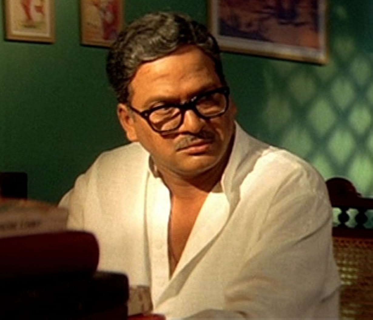 Aa-Naluguru-movie-pics-05