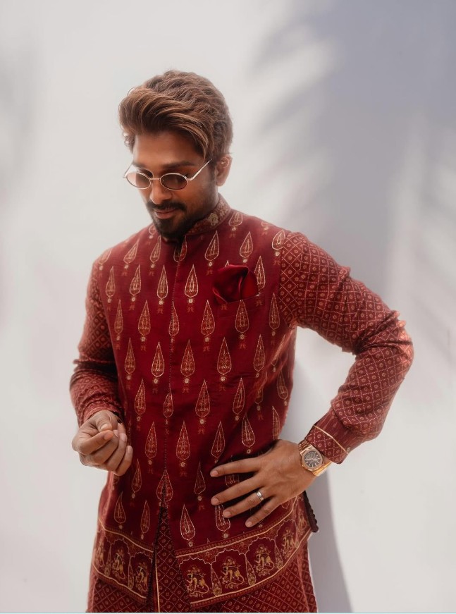 Allu Arjun’s Regal Ethnic Style at Allu Sirish’s Pellikoduku Ceremony