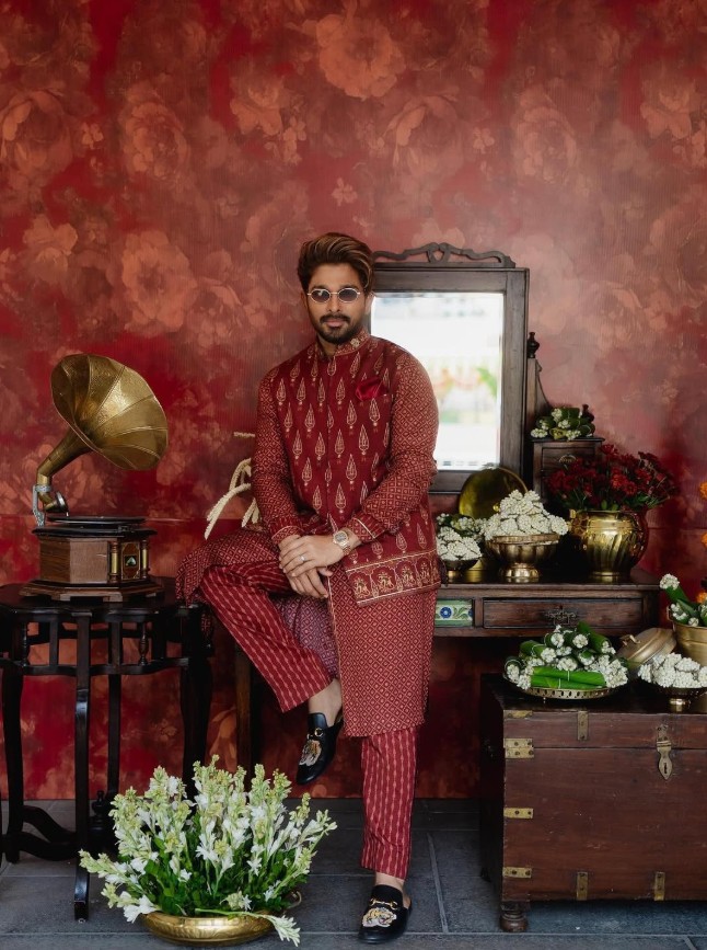 Allu Arjun’s Regal Ethnic Style at Allu Sirish’s Pellikoduku Ceremony