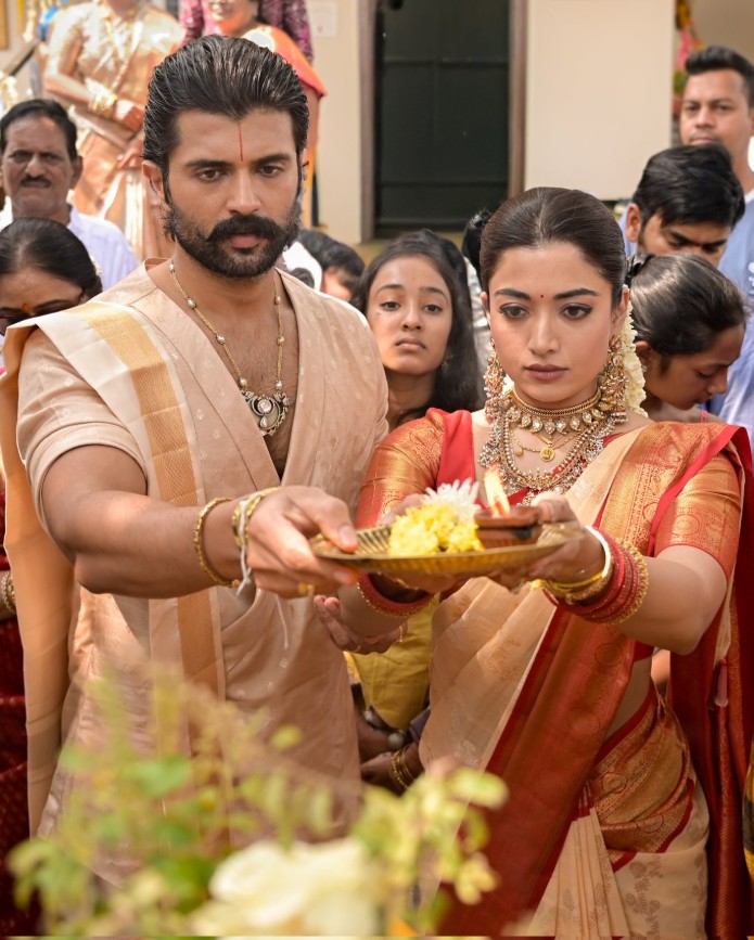 Vijay Deverakonda & Rashmika Mandanna’s Graceful Traditional Look sathyanarayana swamy vratham.
