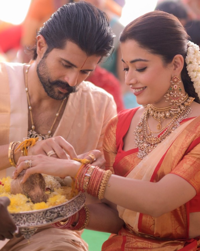 Vijay Deverakonda & Rashmika Mandanna’s Graceful Traditional Look at Satyanarayana Swamy Vratham